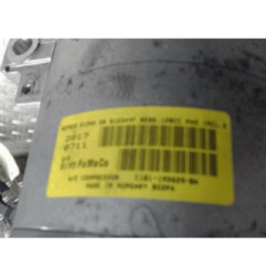 Compresseur clim FORD B-MAX Photo n°3