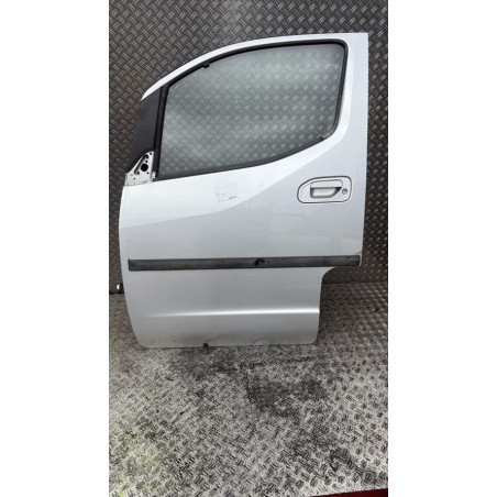 Porte avant gauche NISSAN NV200 Photo n°1