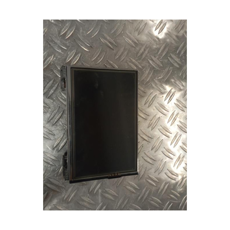 Ecran GPS PEUGEOT 2008 1