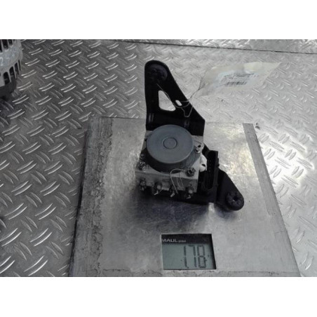 Bloc ABS (freins anti-blocage) RENAULT KANGOO 2 Photo n°1