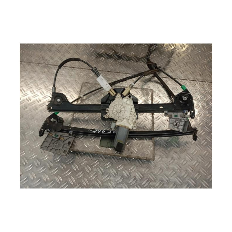 Moteur leve vitre avant gauche PEUGEOT 206