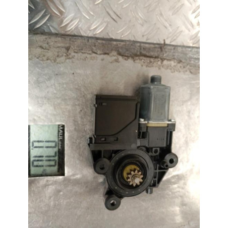 Moteur leve vitre avant droit RENAULT MEGANE 3 Photo n°1
