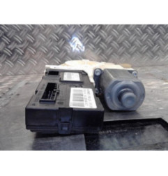 Moteur leve vitre avant gauche RENAULT LAGUNA 3 Photo n°4