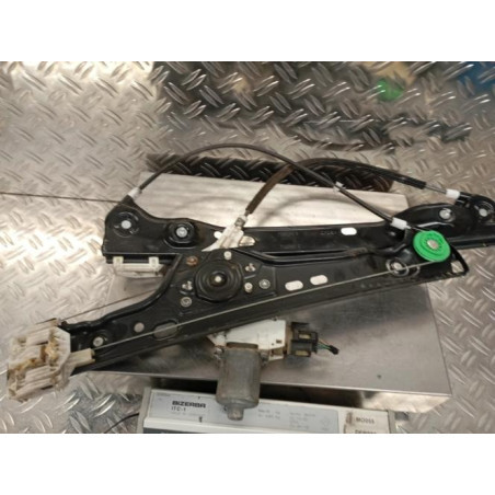 Moteur leve vitre avant droit BMW SERIE 3 E90 Photo n°1