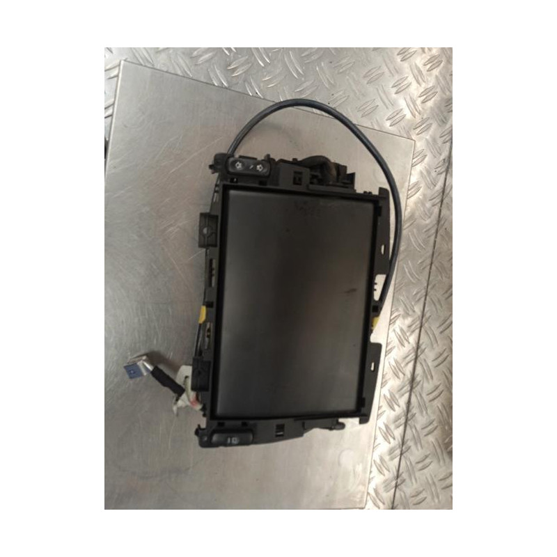 Ecran GPS PEUGEOT 5008 1