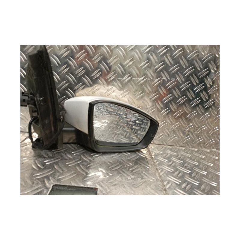 Retroviseur droit VOLKSWAGEN POLO 5