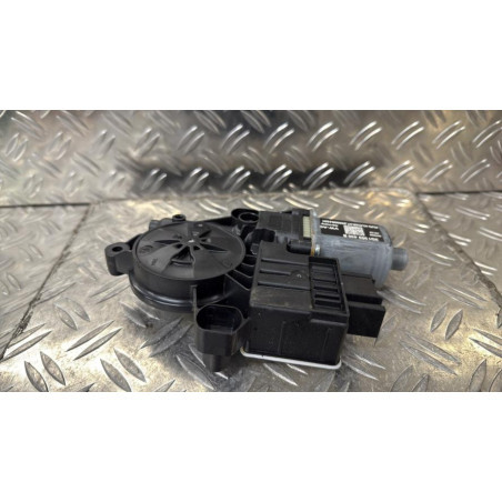 Moteur leve vitre avant droit SKODA SCALA