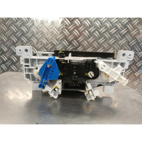 Commande chauffage DACIA DUSTER 1 Photo n°1