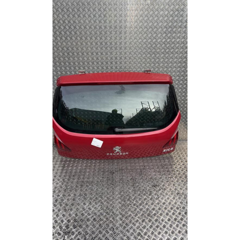 Malle/Hayon arriere PEUGEOT 3008 1