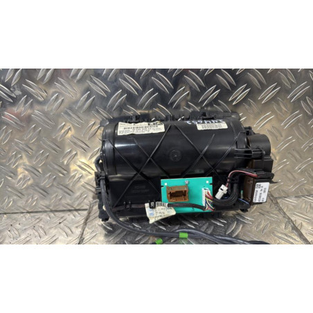 Ecran GPS PEUGEOT 3008 1