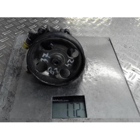 Pompe de direction VOLKSWAGEN POLO 4 Photo n°1