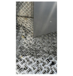 Capot MERCEDES CLASSE E 211 Photo n°1