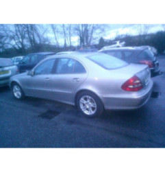 Capot MERCEDES CLASSE E 211 Photo n°5