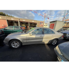 Capot MERCEDES CLASSE E 211 Photo n°9