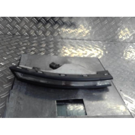 Optique avant secondaire droit (feux)(clignotant) VOLKSWAGEN PASSAT 5 Photo n°1