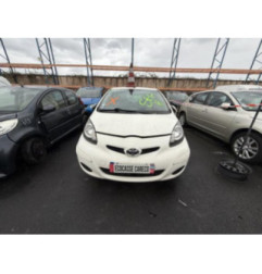 Ecran GPS TOYOTA AYGO 1 Photo n°11