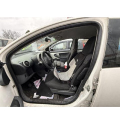 Ecran GPS TOYOTA AYGO 1 Photo n°16