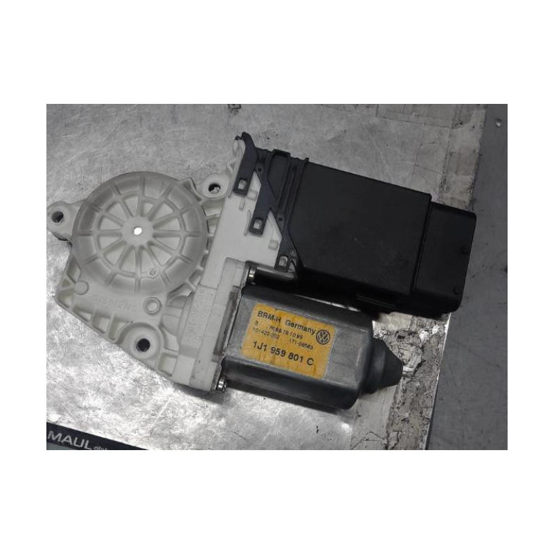 Moteur leve vitre avant gauche VOLKSWAGEN GOLF 4