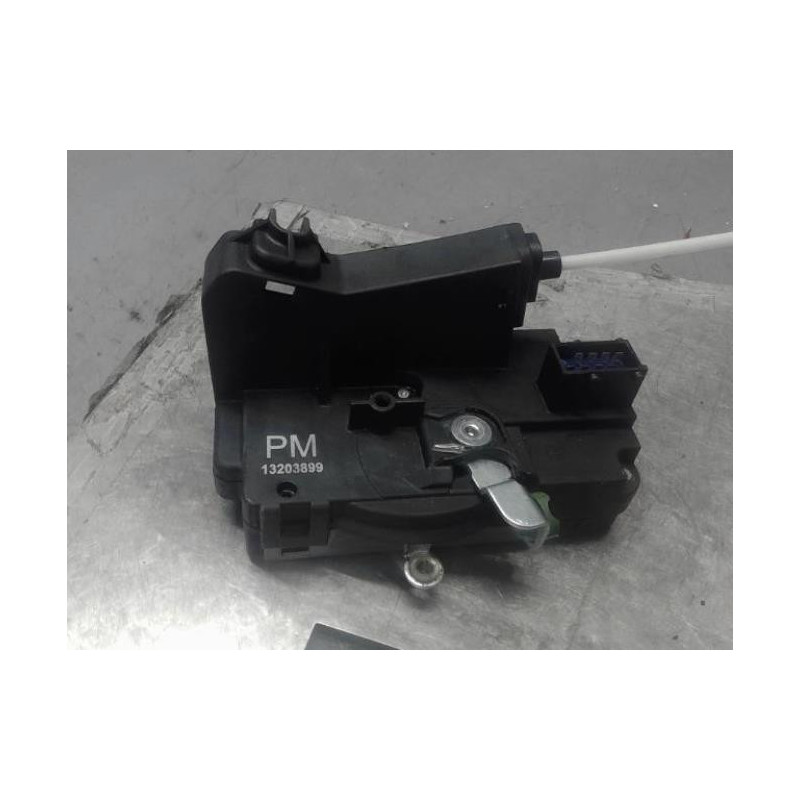 Serrure avant gauche OPEL CORSA C