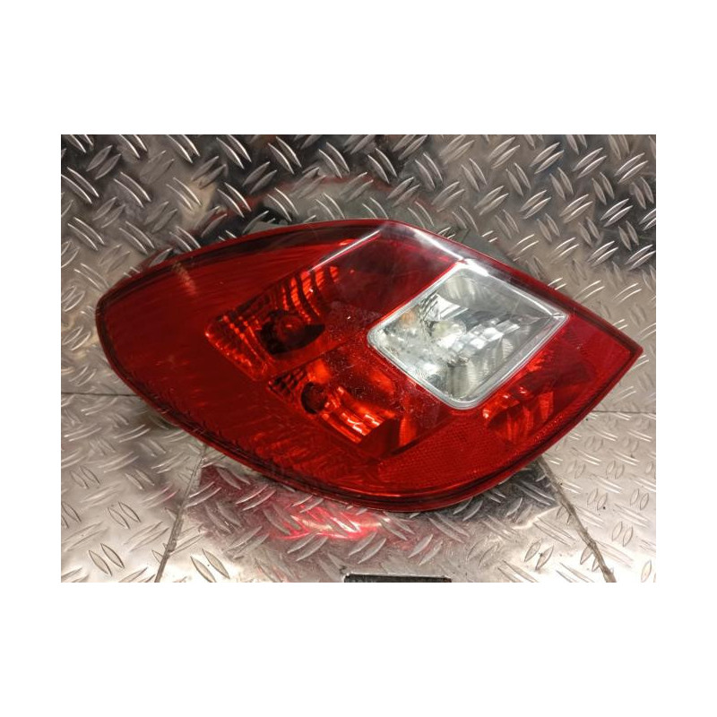 Feu arriere principal gauche (feux) OPEL CORSA D