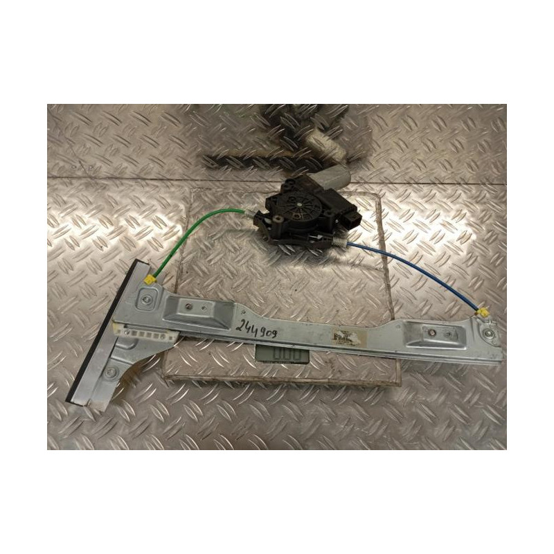 Moteur leve vitre avant gauche OPEL CORSA D