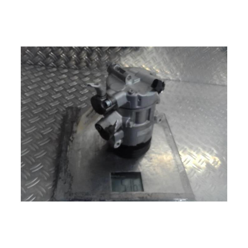 Compresseur clim VOLKSWAGEN TOURAN 1