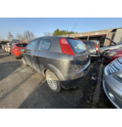 Pare choc arriere FIAT GRANDE PUNTO Photo n°13