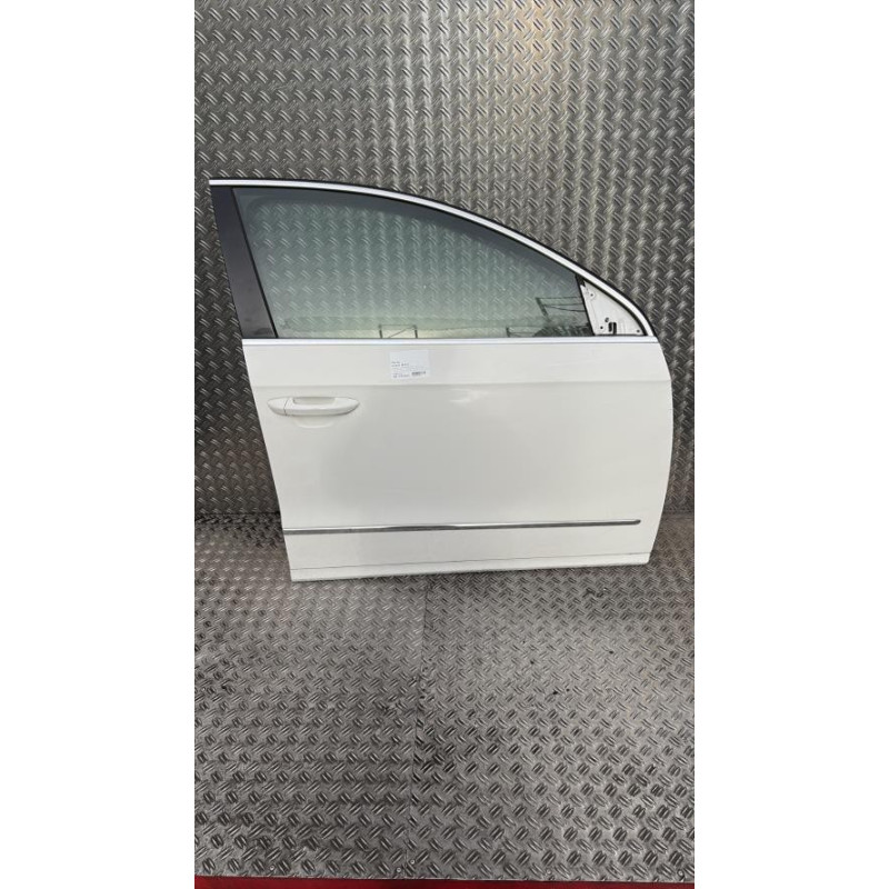 Porte avant droit VOLKSWAGEN PASSAT 5