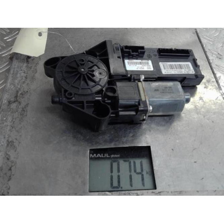 Moteur leve vitre avant gauche RENAULT SCENIC 3 Photo n°1