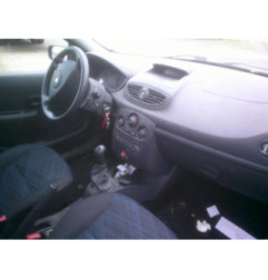 Feu arriere principal droit (feux) RENAULT CLIO 3 Photo n°9