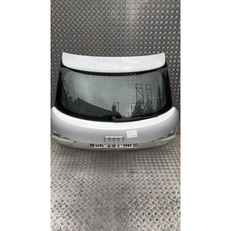 Malle/Hayon arriere AUDI A1 1