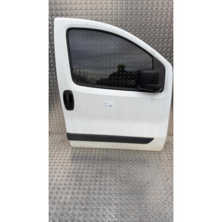 Porte avant droit PEUGEOT BIPPER Photo n°1