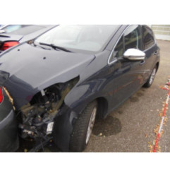 Crochet de remorquage PEUGEOT 208 1 Photo n°7