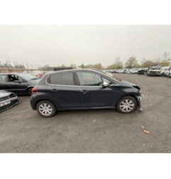 Crochet de remorquage PEUGEOT 208 1 Photo n°13