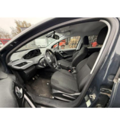 Crochet de remorquage PEUGEOT 208 1 Photo n°14