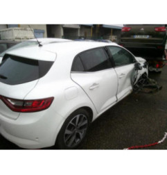 Malle/Hayon arriere RENAULT MEGANE 4 Photo n°9