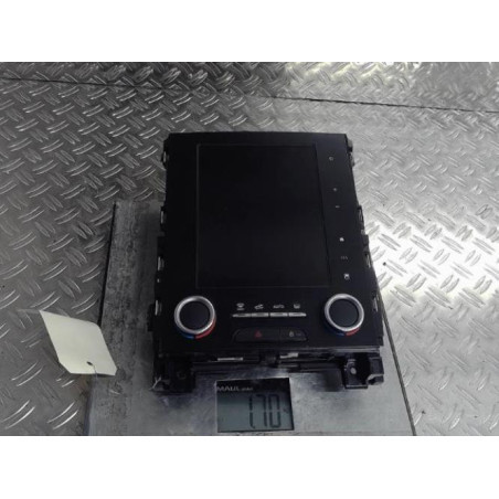 Ecran GPS RENAULT MEGANE 4 Photo n°1