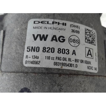 Compresseur clim VOLKSWAGEN POLO 5 Photo n°1
