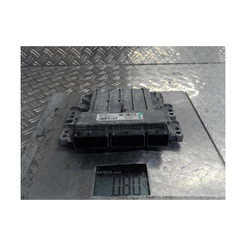Calculateur moteur RENAULT CLIO 4