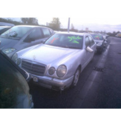 Feu arriere principal gauche (feux) MERCEDES CLASSE E 210 Photo n°6