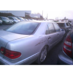 Feu arriere principal gauche (feux) MERCEDES CLASSE E 210 Photo n°9