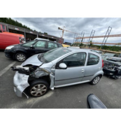 Vitre arriere gauche PEUGEOT 107 Photo n°12