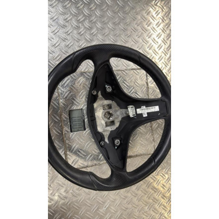 Volant MERCEDES CLASSE E 207 Photo n°1