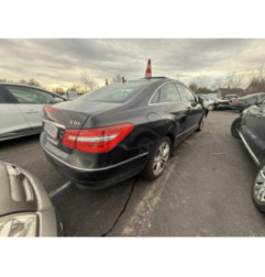 Volant MERCEDES CLASSE E 207 Photo n°18