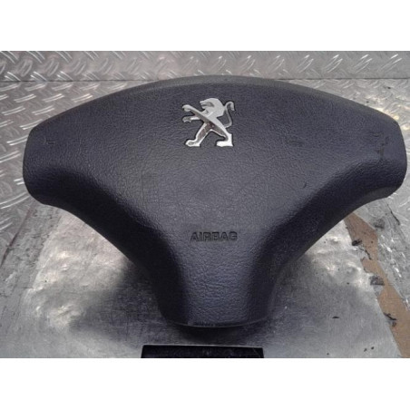 Air bag conducteur PEUGEOT 5008 1 Photo n°1