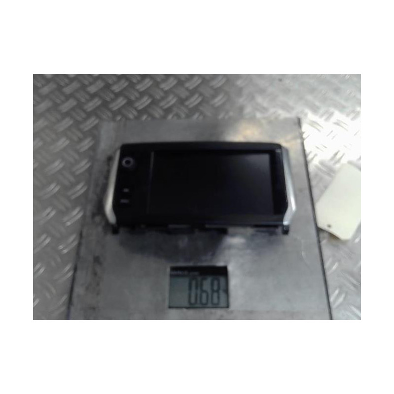 Ecran GPS PEUGEOT 208 1