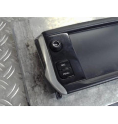 Ecran GPS PEUGEOT 208 1