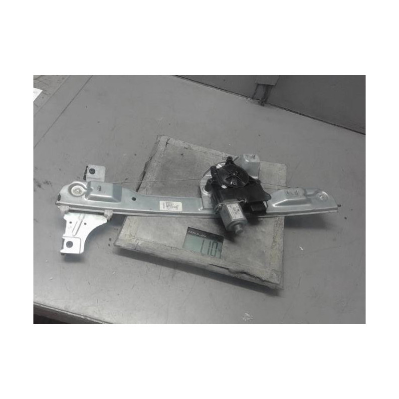 Moteur leve vitre avant gauche PEUGEOT 208 1