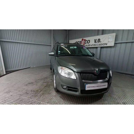 Moteur SKODA ROOMSTER Photo n°1