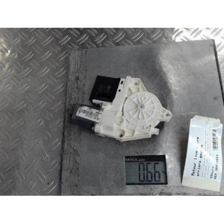 Moteur leve vitre arriere gauche RENAULT MEGANE 3 Photo n°1
